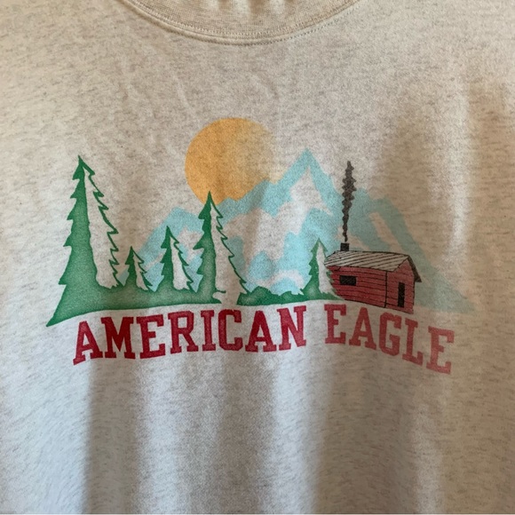 American Eagle graphic crew neck . 🌲 - Picture 4 of 5